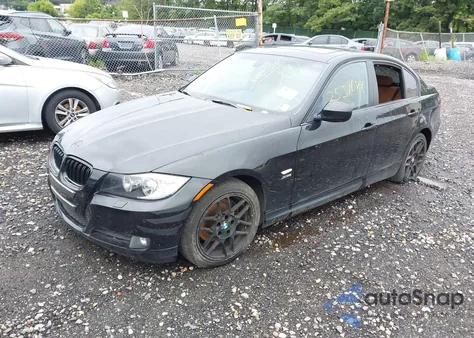 2011 BMW 328I xDrive z USA, uszkodzony, nr VIN WBAPK5C53BA654207